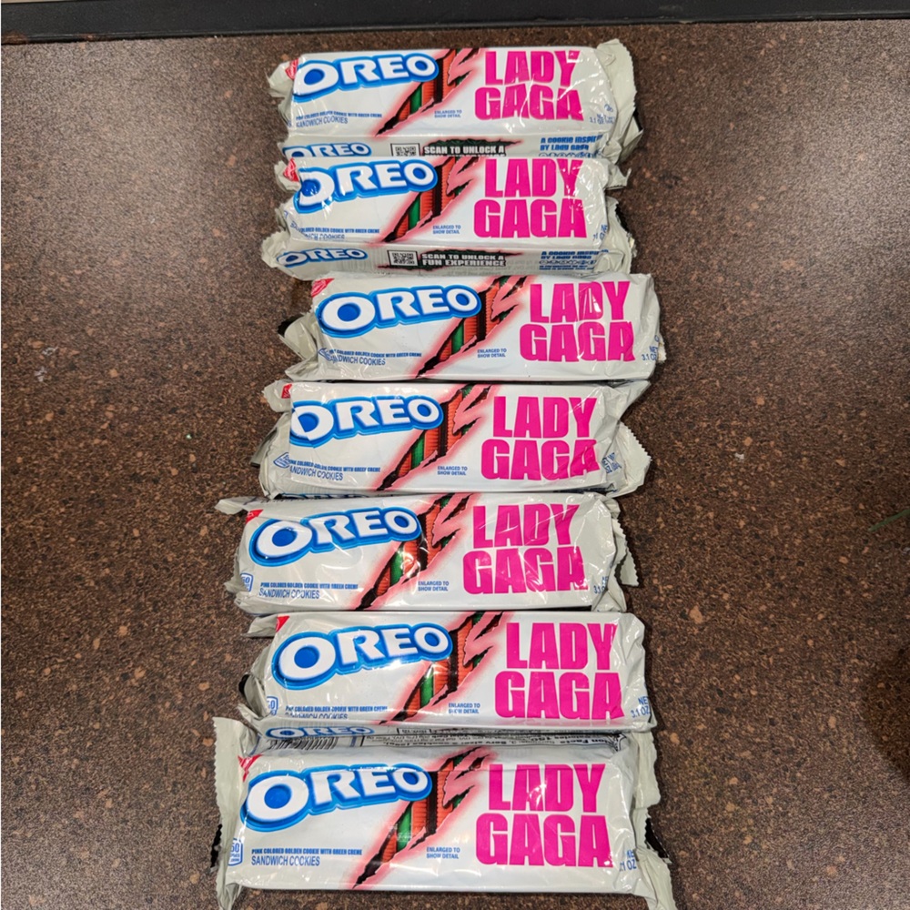 Oreo Lady Gaga Themed Cookies - Pink and White